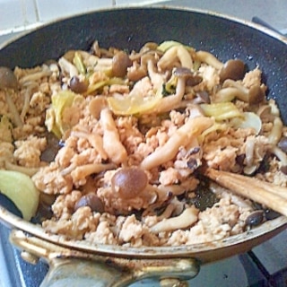 青梗菜とシメジの炒め物